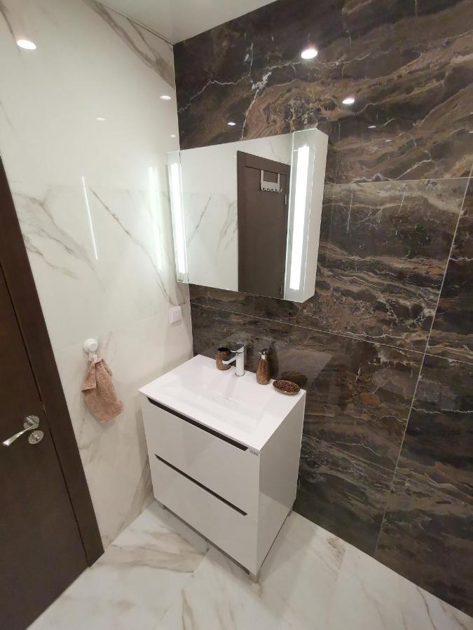 City Center Lux Apartment Варна Экстерьер фото