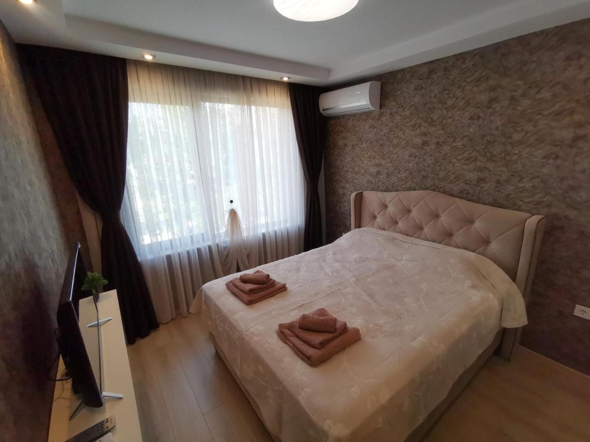 City Center Lux Apartment Варна Экстерьер фото
